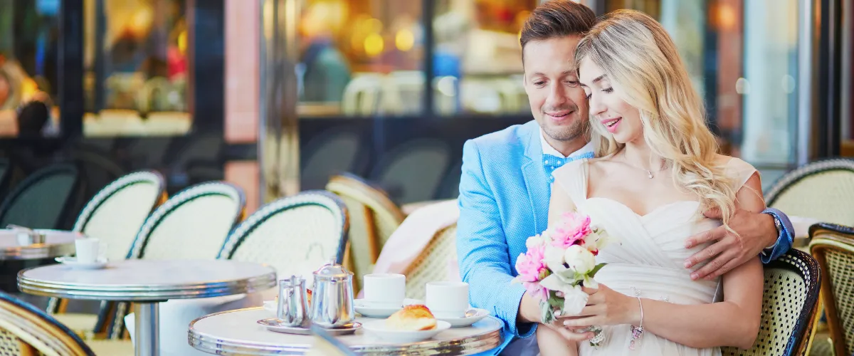 познакомится с французом